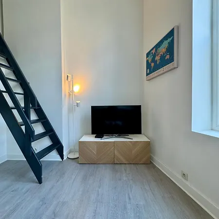 Studio Avec Chambre En Mezzanine Bruxelles Esterno foto